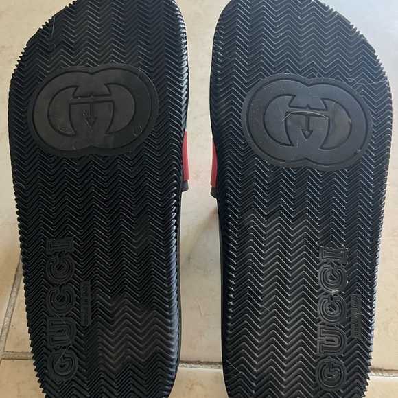 Authentic Gucci Slides - Picture 5 of 7